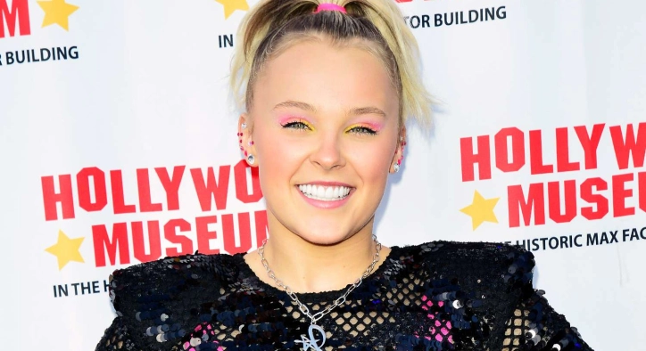 JoJo Siwa Teeth Veneers and Smile Transformation