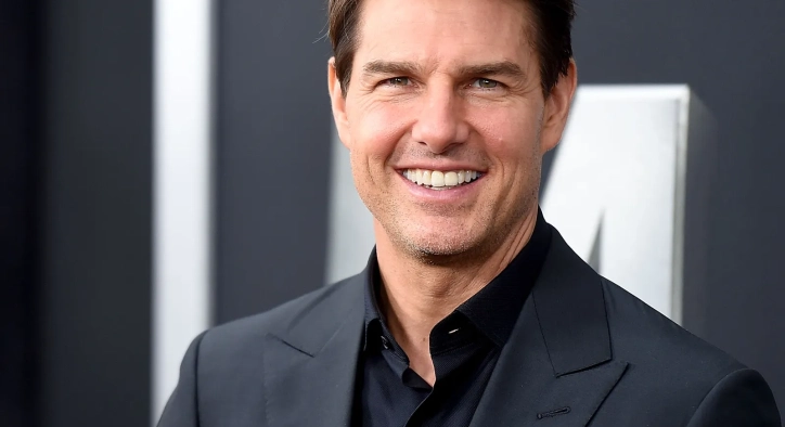 Tom Cruise Teeth: Middle Tooth and Veneers Explained